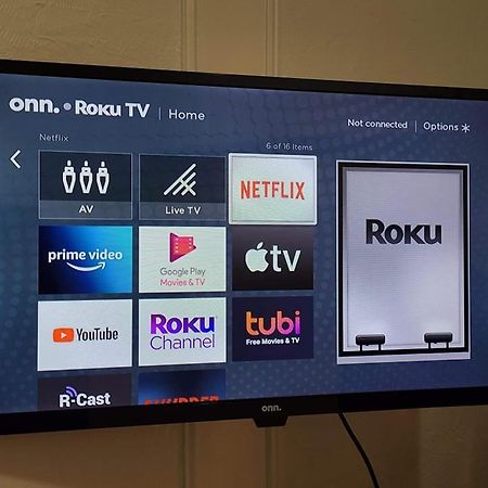 Tv + Netflix / High Speed Internet / Room C Монреаль Экстерьер фото
